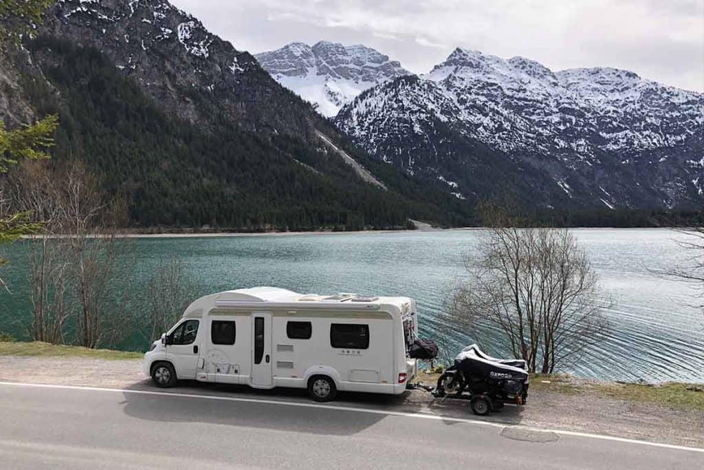 Motorhome Towing guide- questions answered about towing a trailer or car with a motorhome
