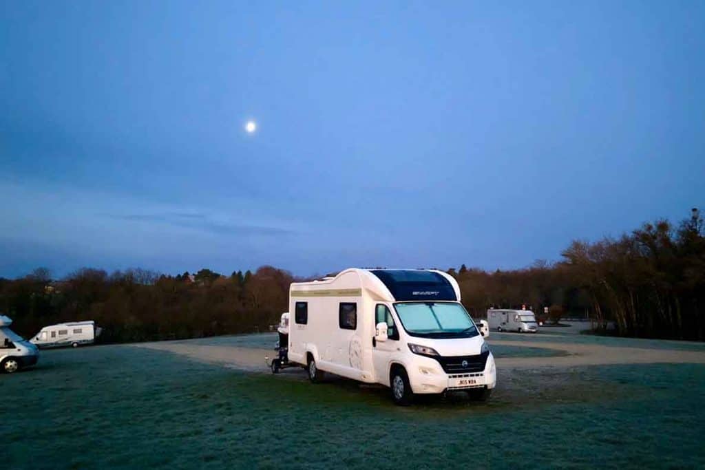 French Aires- guide to motorhome overnight parking and free aires in France