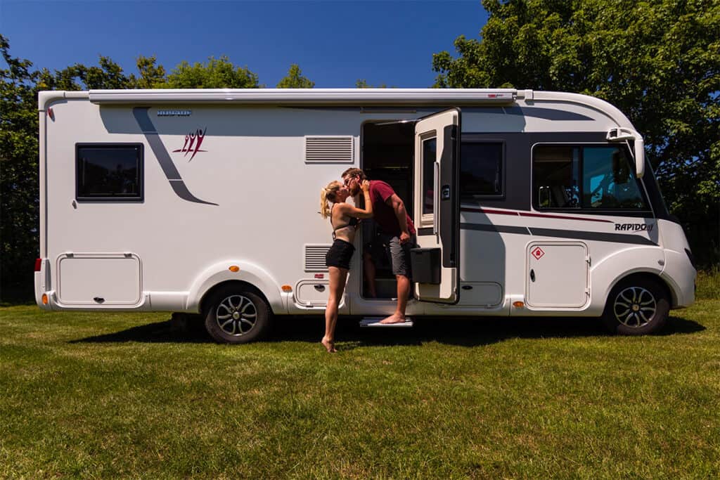 Living in a motorhome full-time- pros, cons and tips for fulltime permanent motorhome living in the UK