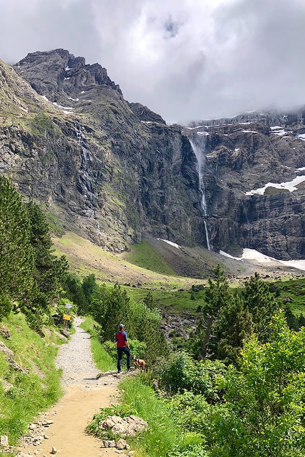 Dogs at Cirque de Gavarnie- complete guide to visiting. Pyrenees road trip and things to do at the Cirque de Gavarnie. With map